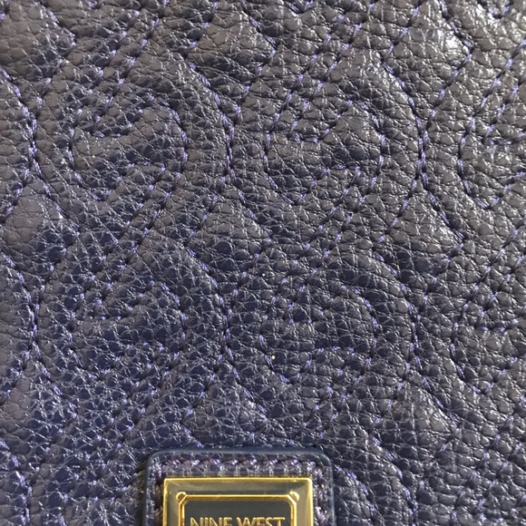 #Shop Yes a Sale New Blue Nine West Clutch Purse - Picture 3 of 4